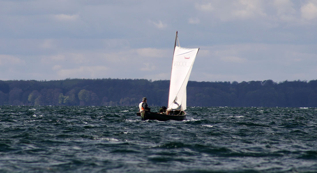 Sejlbåd på havet